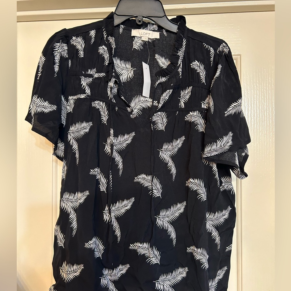 LOFT Monochrome Leaf Pattern Blouse